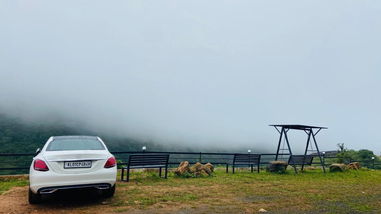 Hill Monk - Whispering Mist Hotel Vagamon Bagian luar foto